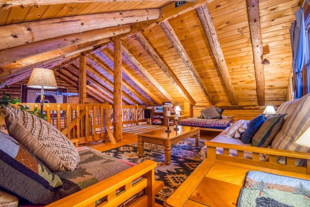Family-Focused & Pet-Friendly Log Cabin With 4Br 2Ba Sleeps 10 Бетлегем Екстер'єр фото