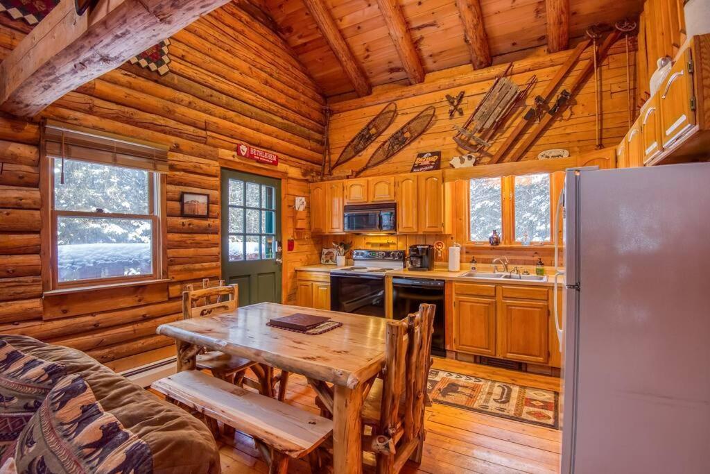 Family-Focused & Pet-Friendly Log Cabin With 4Br 2Ba Sleeps 10 Бетлегем Екстер'єр фото